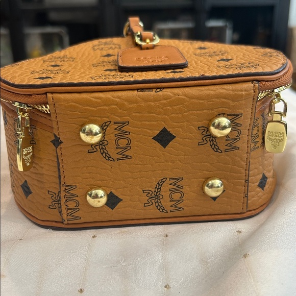 BOX BAG - Picture 6 of 7